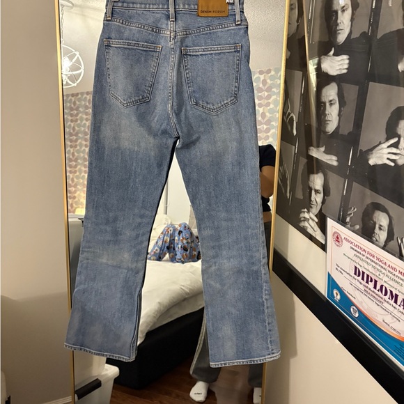 Denim Forum Bailey High Rise Crop Flare - Picture 7 of 11